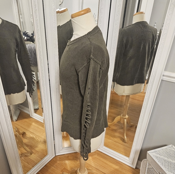 Vince Camuto Olive Long Sleeve Knit Sweater with Cutouts Size M - Picture 4 of 5